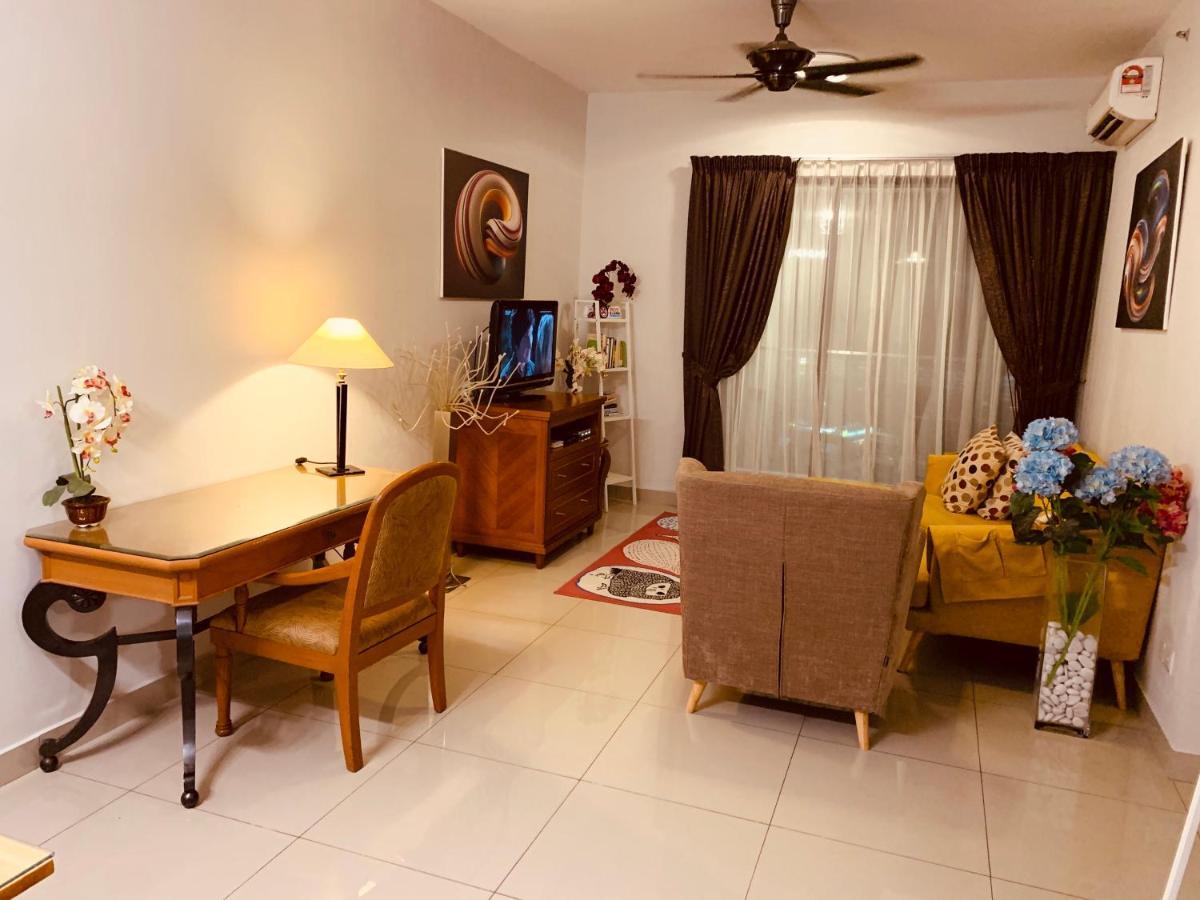 Skyview Univ360 Place Facing Mines Lake Kampong Bohol Exterior photo